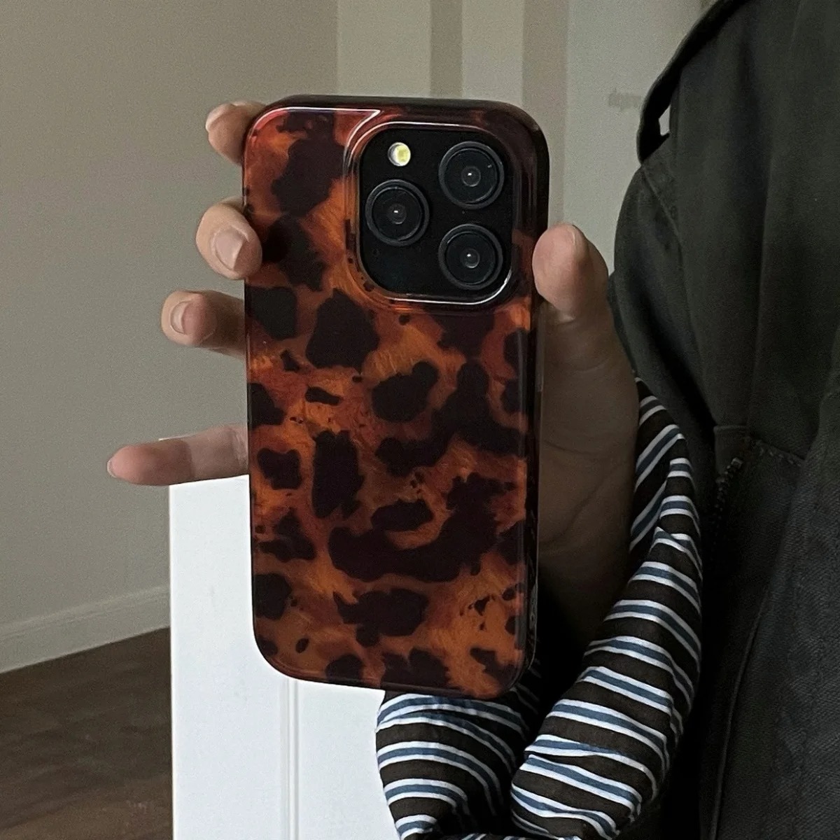 Retro Amber Texture Laser Phon - đánh giá và giá Phone Cases Bulk